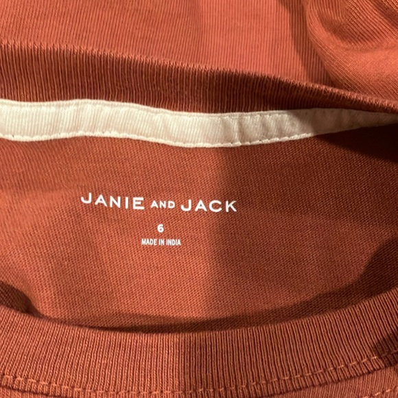 NWT- Desert Dreaming Tee - Picture 6 of 6